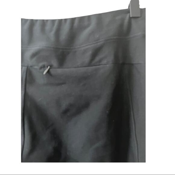 L.L. Bean Black Capri Leggings Size Small Polyester Spandex Blend - Picture 4 of 8